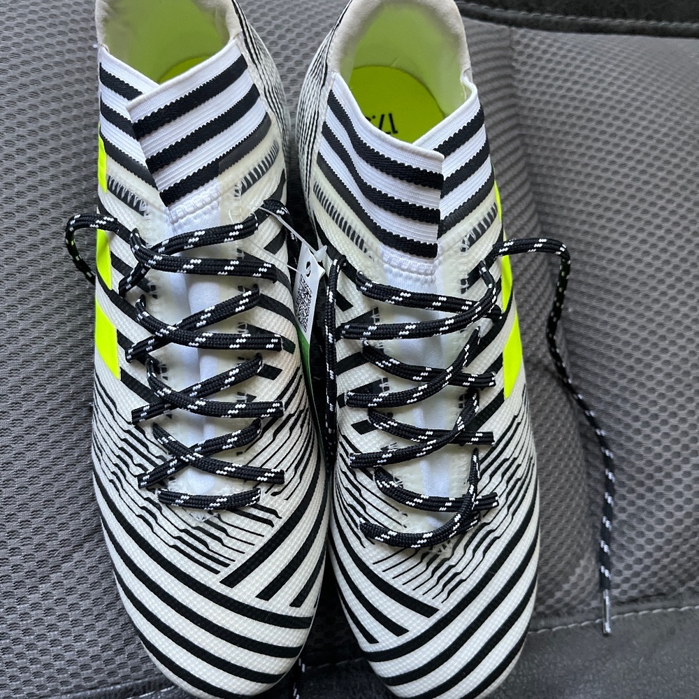 Adidas soccer nemesis cleats men’s 6.5 women’s 8 brand new